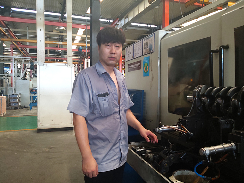 ÇúÖáÊÂÒµ²¿µÚËÄÉú²ú²¿ÓÚÏþ½¨ (1).jpg